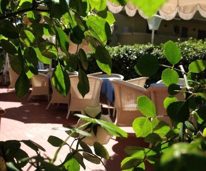 Hotel Solitude Riccione Zewnętrze zdjęcie